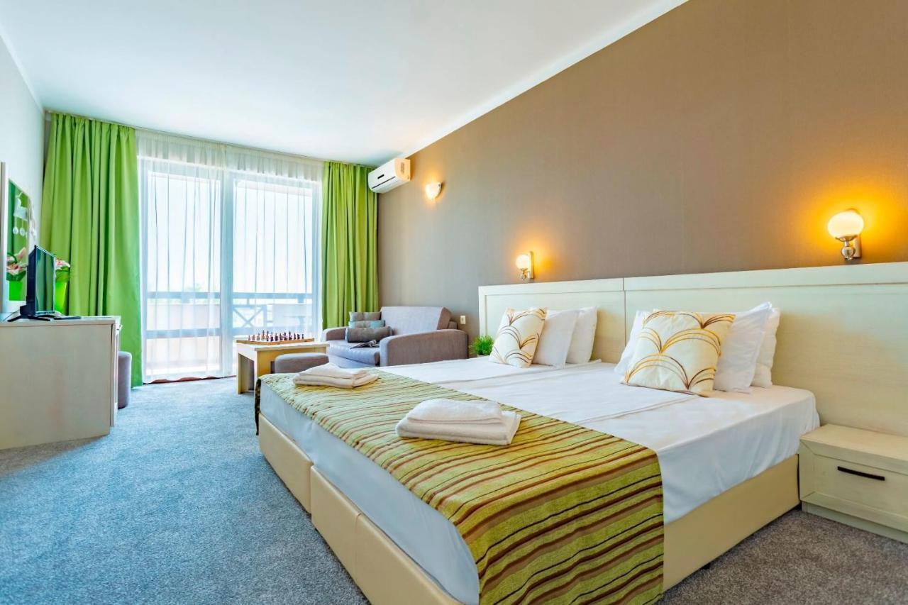 Oasis Del Mare Beach Front Hotel Lozenec Kültér fotó