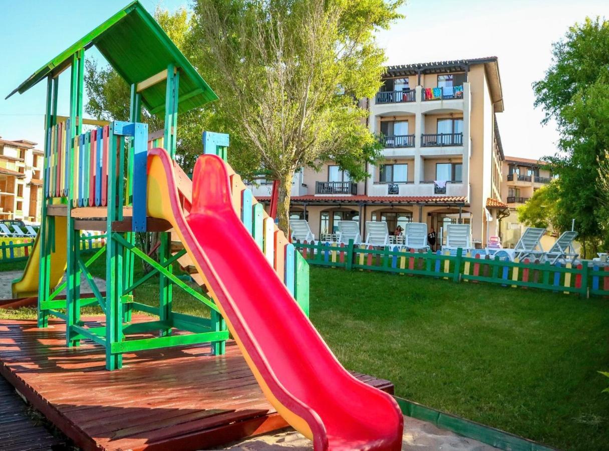 Oasis Del Mare Beach Front Hotel Lozenec Kültér fotó