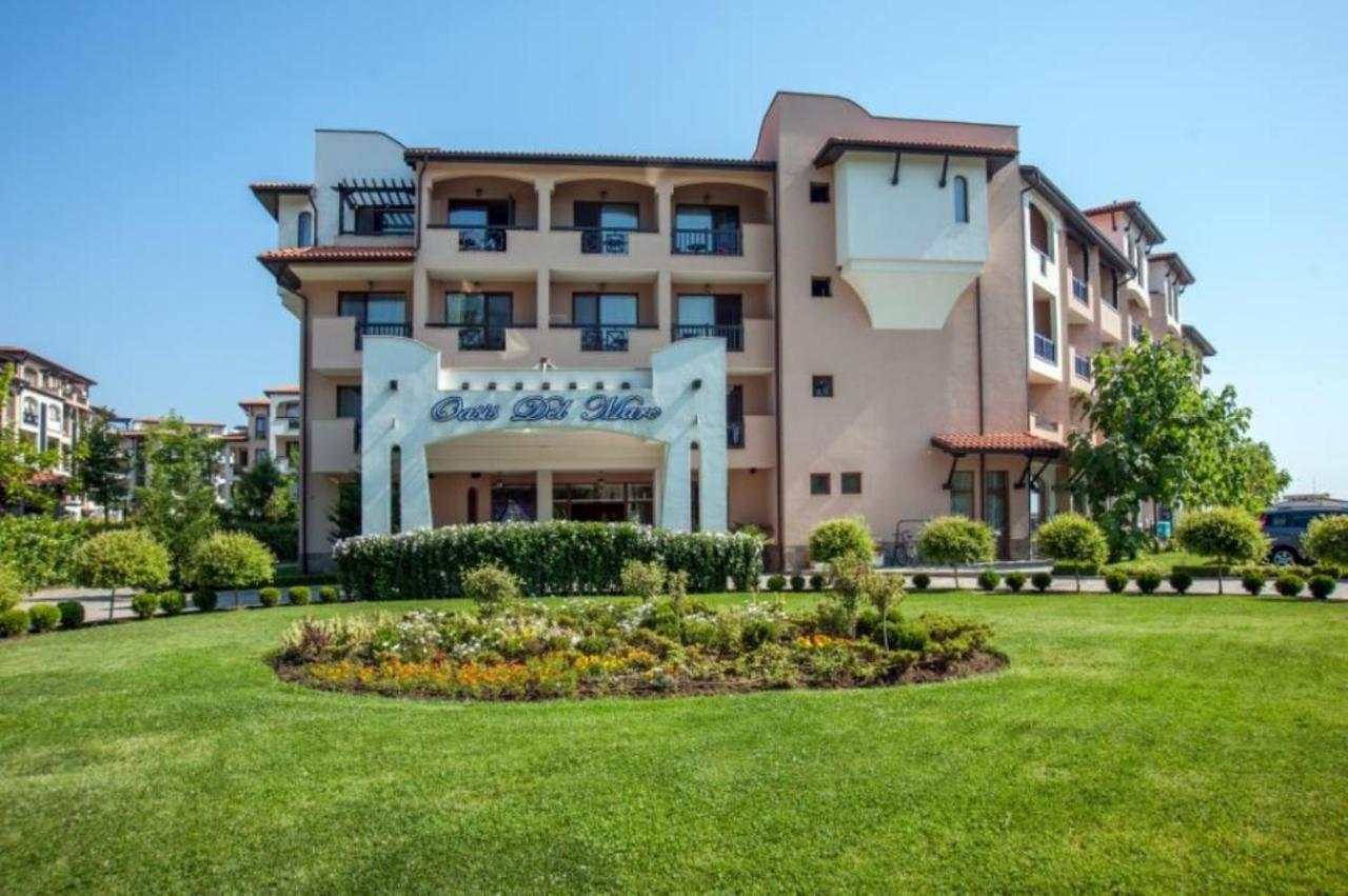 Oasis Del Mare Beach Front Hotel Lozenec Kültér fotó