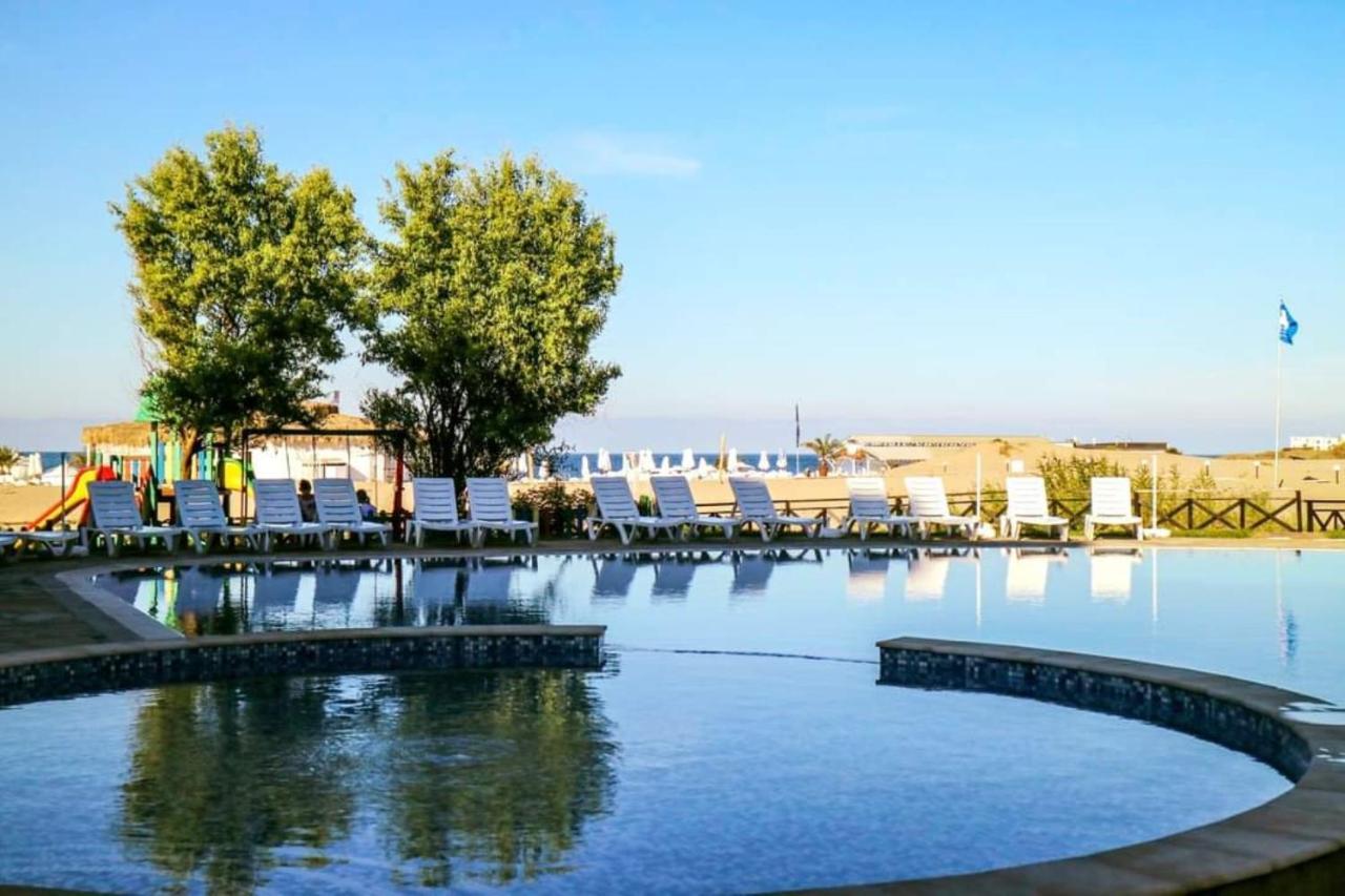 Oasis Del Mare Beach Front Hotel Lozenec Kültér fotó