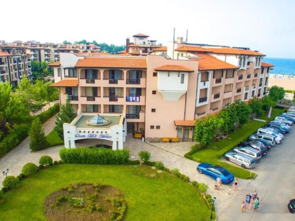 Oasis Del Mare Beach Front Hotel Lozenec Kültér fotó